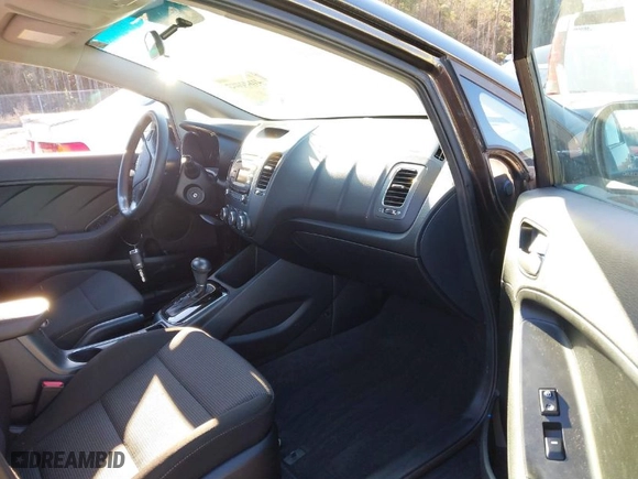 2018 Kia Forte LX with VIN 3KPFK4A77JE224270, listed as a IAAI auction lot 41801085 with 41,474 mi miles. Bid and sale history available at carsss.com. Image 5.