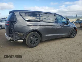 2022 Chrysler Pacifica Hybrid Limited with VIN 2C4RC1S77NR208193, listed as a Copart auction lot 47320125 with 28,282 mi miles and Salvage title. Bid and sale history available at DreamBid. Image 3.