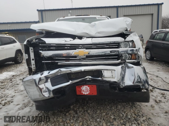 2018 Chevrolet Silverado 3500HD Work Truck with VIN 1GC4KYCG9JF187644, listed as a Copart auction lot 85284234 with 175,993 mi miles and Salvage Title. Bid and sale history available at carsss.com. Image 5.