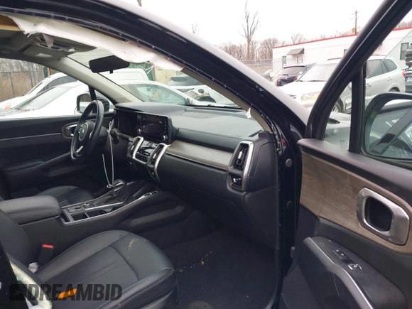 2021 Kia Sorento EX with VIN 5XYRHDLF9MG064111, listed as a IAAI auction lot 41174771 with 28,697 mi miles. Bid and sale history available at carsss.com. Image 5.