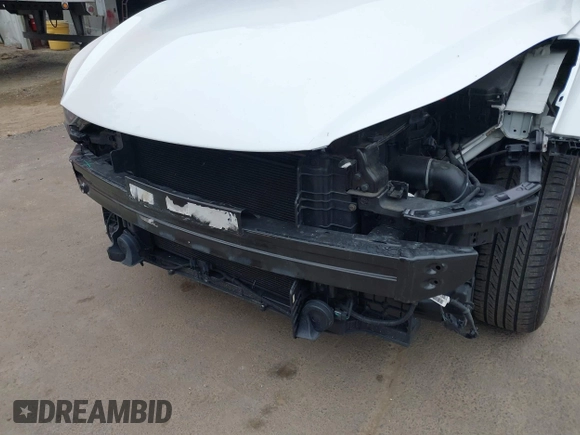 2016 Hyundai Elantra SE with VIN 5NPDH4AE6GH775864, listed as a IAAI auction lot 41870980 with 110,886 mi miles. Bid and sale history available at carsss.com. Image 17.