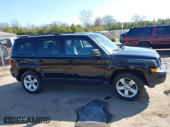 2015 Jeep Patriot Sport with VIN 1C4NJPBB8FD399932, listed as a IAAI auction lot 41935017 with 92,379 mi miles. Bid and sale history available at carsss.com. Image 13.