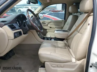 2013 Cadillac Escalade Luxury with VIN 1GYS4BEF3DR208004, listed as a Copart auction lot 51367555 with 193,140 mi miles and Salvage Title. Bid and sale history available at carsss.com. Image 7.