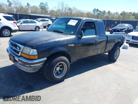 2000 Ford Ranger XL with VIN 1FTYR14C3YPC07908, listed as a IAAI auction lot 41732832 with 304,653 mi miles. Bid and sale history available at carsss.com. Image 17.