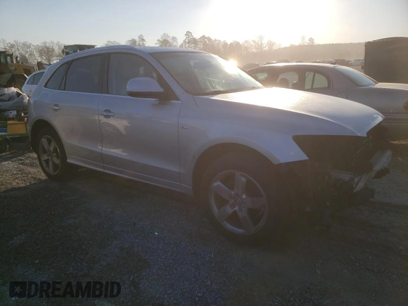2012 Audi Q5 Prestige with VIN WA1WKAFP4CA119872, listed as a Copart auction lot 50249425 with 130,400 mi miles and Salvage title. Bid and sale history available at DreamBid. Image 4.