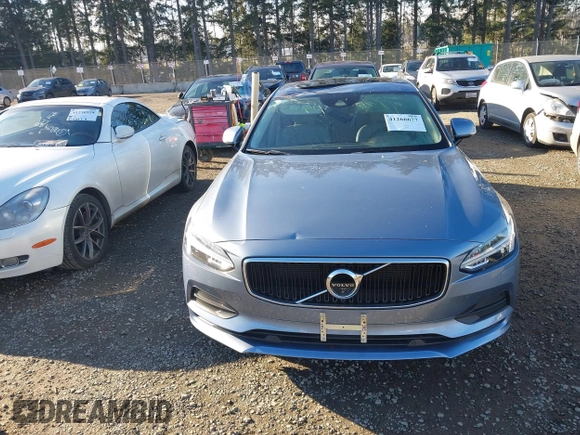 2017 Volvo S90 Momentum with VIN YV1A22MK0H1014633, listed as a IAAI auction lot 41266677 with 46,470 mi miles. Bid and sale history available at carsss.com. Image 13.
