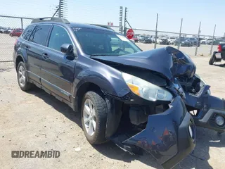2013 Subaru Outback 2.5i Premium with VIN 4S4BRCBC4D3304021, listed as a IAAI auction lot 42014907 with 183,189 mi miles. Bid and sale history available at carsss.com. Image 1.
