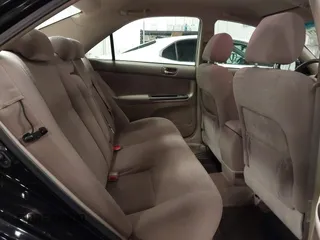 2005 Toyota Camry STD z VIN 4T1BE32K75U591725, wystawiony jako IAAI lot #42407471 z przebiegiem 180 756 mil mil oraz . Historia ofert i sprzedaży dostępna na DreamBid. Obrazek 8.