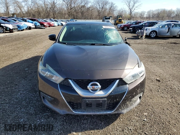 2016 Nissan Maxima SL z VIN 1N4AA6AP5GC901864, wystawiony jako Copart lot #50957965 z przebiegiem 101 570 mil mil oraz Szkody całkowita. Historia ofert i sprzedaży dostępna na DreamBid. Obrazek 5.