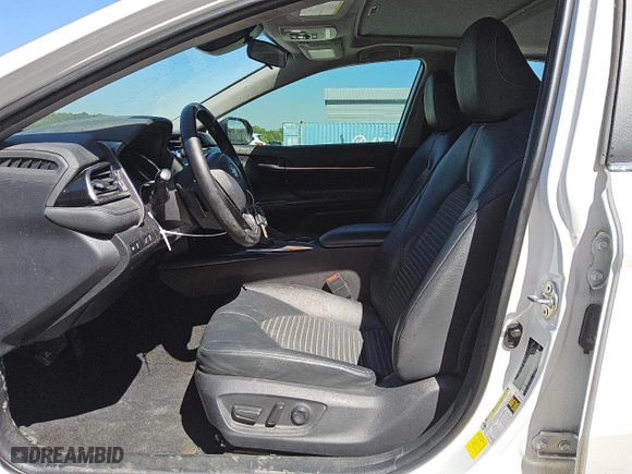 2019 Toyota Camry LE with VIN 4T1B11HKXKU275223, listed as a Copart auction lot 52681905 with 106,583 mi miles and Clean Title. Bid and sale history available at carsss.com. Image 7.