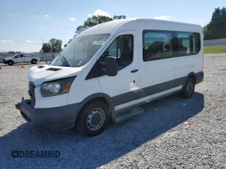 2015 Ford Transit XL z VIN 1FBZX2CM8FKA64060, wystawiony jako Copart lot #74784034 z przebiegiem 33 249 mil mil oraz Szkody całkowita. Historia ofert i sprzedaży dostępna na DreamBid. Obrazek 1.