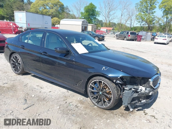 2021 BMW 5 Series 540i z VIN WBA53BJ04MWX00840, wystawiony jako IAAI lot #42056206 z przebiegiem 33 486 mil mil oraz . Historia ofert i sprzedaży dostępna na DreamBid. Obrazek 1.