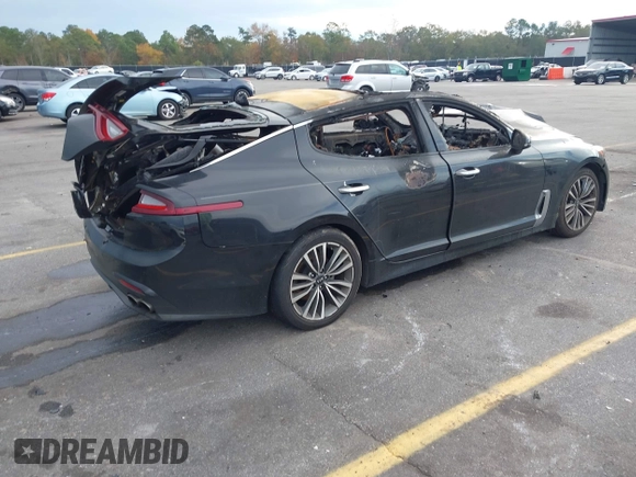 2018 Kia Stinger Premium with VIN KNAE25LA1J6011067, listed as a IAAI auction lot 40893308 with 20 mi miles. Bid and sale history available at carsss.com. Image 4.