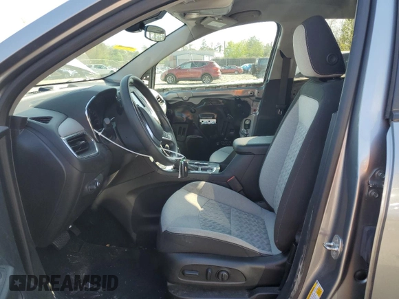 2023 Chevrolet Equinox LS z VIN 3GNAXSEG4PL207108, wystawiony jako Copart lot #52117185 z przebiegiem 12 395 mil mil oraz Szkoda całkowita • Salvage title. Historia ofert i sprzedaży dostępna na DreamBid. Obrazek 7.