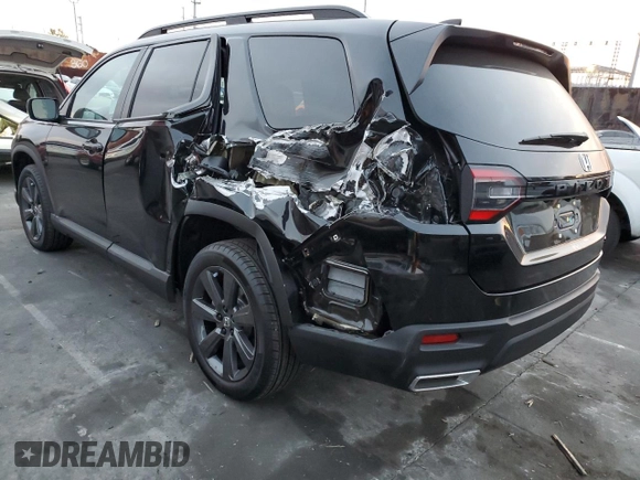2025 Honda Pilot Sport with VIN 5FNYG2H3XSB011908, listed as a Copart auction lot 84303944 with 2,834 mi miles and Salvage Title. Bid and sale history available at carsss.com. Image 2.