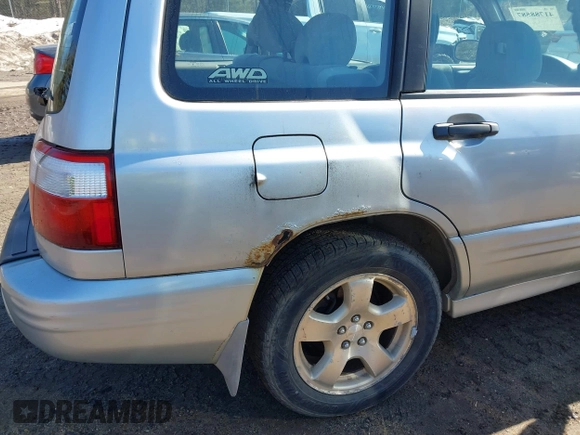 2002 Subaru Forester S w/Premium Pkg with VIN JF1SF65682H733026, listed as a IAAI auction lot 41788587 with 153,070 mi miles. Bid and sale history available at carsss.com. Image 6.