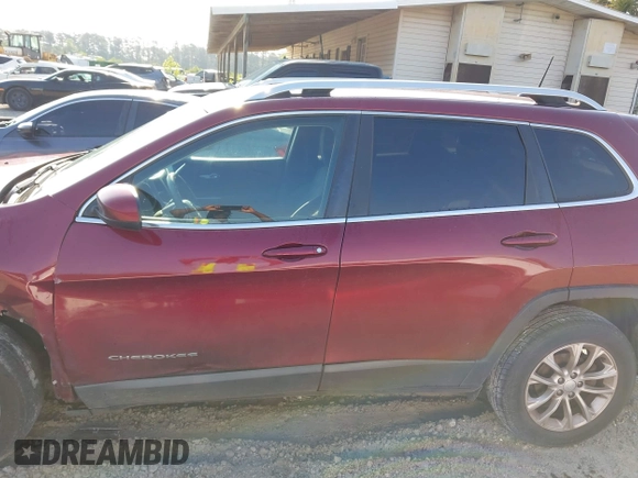 2019 Jeep Cherokee Latitude z VIN 1C4PJLCB9KD325901, wystawiony jako IAAI lot #42234702 z przebiegiem 212 784 mil mil oraz . Historia ofert i sprzedaży dostępna na DreamBid. Obrazek 14.
