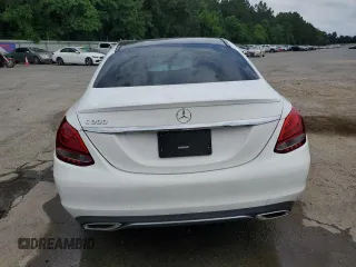 2018 Mercedes-Benz C 300 with VIN 55SWF4JB3JU249202, listed as a Copart auction lot 57231915 with 113,487 mi miles and Salvage title. Bid and sale history available at DreamBid. Image 6.