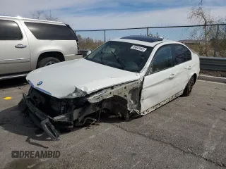 2008 BMW 3 Series 328xi z VIN WBAVC93558K041732, wystawiony jako Copart lot #49842465 z przebiegiem 189 663 mil mil oraz Szkoda całkowita • Salvage title. Historia ofert i sprzedaży dostępna na DreamBid. Obrazek 1.