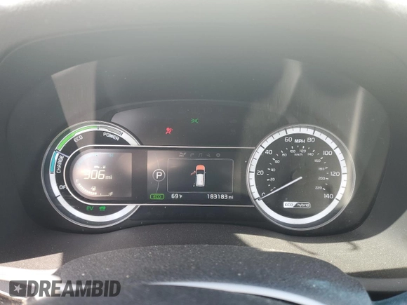 2017 Kia Niro Touring Launch Edition with VIN KNDCC3LC6H5062514, listed as a Copart auction lot 85264154 with 183,183 mi miles and Salvage Title. Bid and sale history available at carsss.com. Image 9.