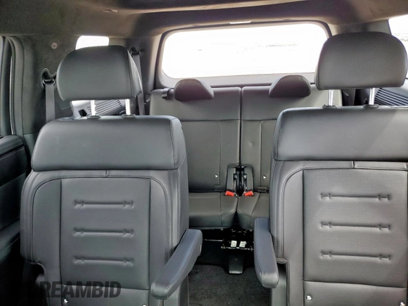 2025 Hyundai Santa Fe Calligraphy with VIN 5NMP5DG17SH035403, listed as a Copart auction lot 61793055 with 10,078 mi miles and Salvage title. Bid and sale history available at DreamBid. Image 10.