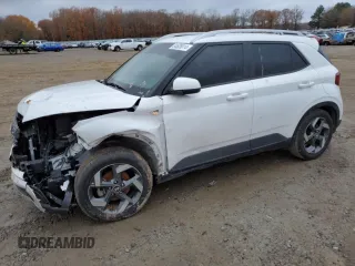 2021 Hyundai Venue SEL z VIN KMHRC8A32MU073158, wystawiony jako Copart lot #84608014 z przebiegiem 83 666 mil mil oraz Szkody całkowita. Historia ofert i sprzedaży dostępna na DreamBid. Obrazek 1.
