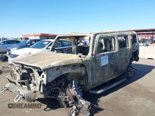 2008 Hummer H3 SUV Alpha with VIN 5GTEN13L288107673, listed as a IAAI auction lot 41271695 with 1 mi miles. Bid and sale history available at carsss.com. Image 6.