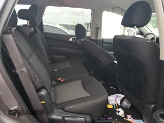 2019 Nissan Pathfinder S z VIN 5N1DR2MN8KC633870, wystawiony jako Copart lot #52350895 z przebiegiem 101 396 mil mil oraz Nie do naprawy • Non repairable. Historia ofert i sprzedaży dostępna na DreamBid. Obrazek 11.