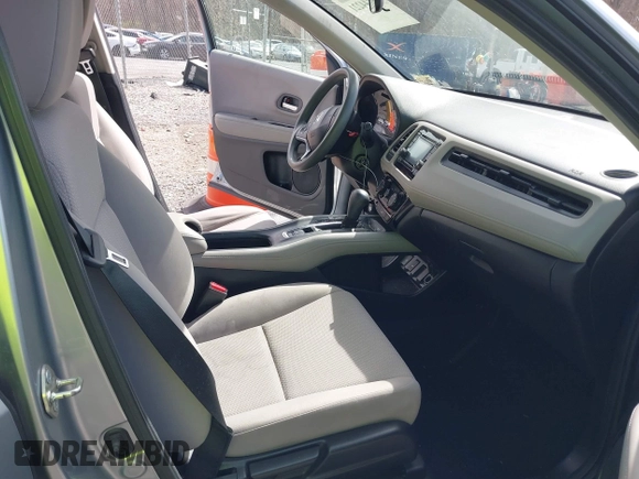 2017 Honda HR-V LX with VIN 3CZRU6H33HM729657, listed as a IAAI auction lot 41844221 with 181,047 mi miles. Bid and sale history available at carsss.com. Image 5.