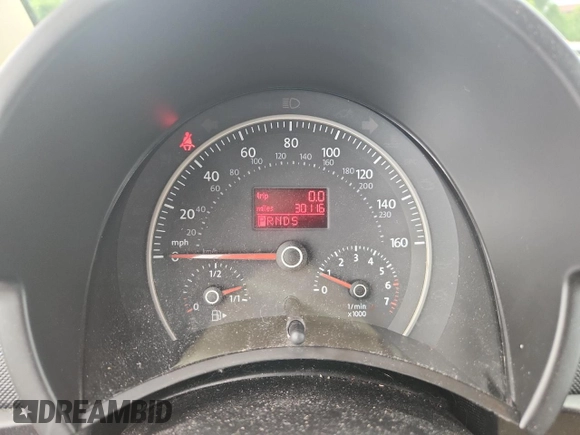2008 Volkswagen Beetle SE with VIN 3VWRF31Y98M414685, listed as a Copart auction lot 64333685 with 30,116 mi miles and Salvage title. Bid and sale history available at DreamBid. Image 9.