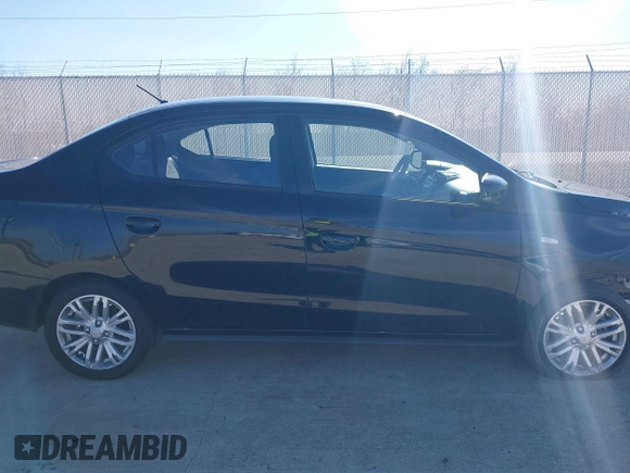 2024 Mitsubishi Mirage ES z VIN ML32FUFJ3RHF01404, wystawiony jako IAAI lot #41214066 z przebiegiem 14 872 mil mil oraz . Historia ofert i sprzedaży dostępna na DreamBid. Obrazek 14.