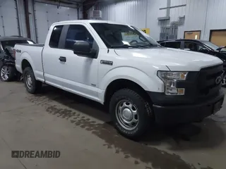 2017 Ford F-150 XL with VIN 1FTFX1EG1HKD34264, listed as a IAAI auction lot 41868204 with 152,290 mi miles. Bid and sale history available at carsss.com. Image 1.