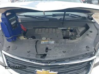 2016 Chevrolet Traverse LS with VIN 1GNKRFKD2GJ322409, listed as a IAAI auction lot 41801460 with 227,212 mi miles. Bid and sale history available at carsss.com. Image 10.