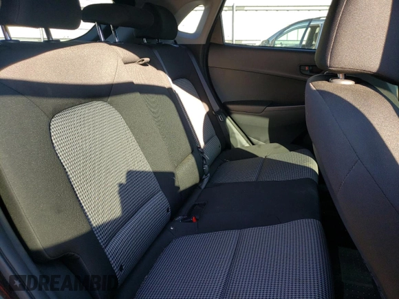 2020 Hyundai Kona SE with VIN KM8K1CAAXLU592482, listed as a Copart auction lot 57751842 with 28,783 mi miles. Bid and sale history available at carsss.com. Image 6.