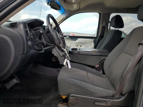 2007 Chevrolet Silverado 1500 Work Truck with VIN 2GCEC13C971601446, listed as a Copart auction lot 44167295 with 228,257 mi miles and Salvage Title. Bid and sale history available at DreamBid. Image 7.