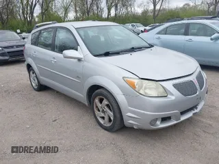 2005 Pontiac Vibe with VIN 5Y2SL63845Z451679, listed as a IAAI auction lot 42047250 with 219,674 mi miles. Bid and sale history available at carsss.com. Image 1.