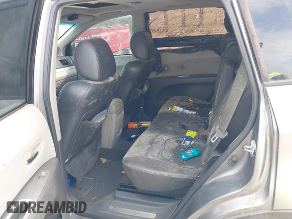 2008 Subaru Tribeca Limited z VIN 4S4WX93D984407422, wystawiony jako IAAI lot #41271731 z przebiegiem 220 319 mil mil oraz . Historia ofert i sprzedaży dostępna na DreamBid. Obrazek 8.