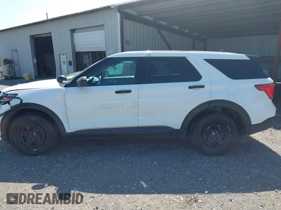 2021 Ford Police Interceptor Utility z VIN 1FM5K8AB0MGB04298, wystawiony jako IAAI lot #40204106 z przebiegiem 74 293 mil mil oraz . Historia ofert i sprzedaży dostępna na DreamBid. Obrazek 14.