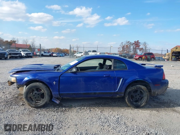 2002 Ford Mustang Standard z VIN 1FAFP40422F210590, wystawiony jako IAAI lot #40721980 z przebiegiem 151 316 mil mil oraz . Historia ofert i sprzedaży dostępna na DreamBid. Obrazek 14.
