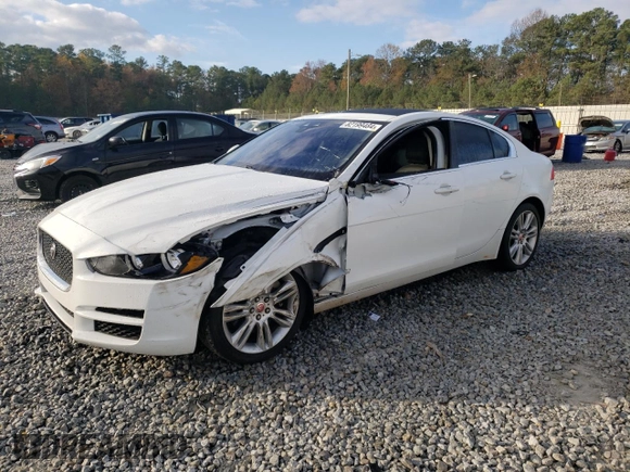 2019 Jaguar XE 25t z VIN SAJAR4FX6KCP52410, wystawiony jako Copart lot #82199484 z przebiegiem 89 027 mil mil oraz Szkoda całkowita • Salvage title. Historia ofert i sprzedaży dostępna na DreamBid. Obrazek 1.