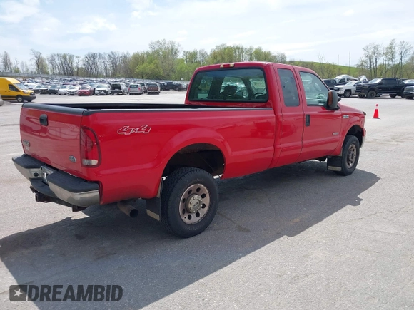 2005 Ford Super Duty F-250 XL with VIN 1FTSX21P65EA38063, listed as a IAAI auction lot 42159568 with 225,036 mi miles. Bid and sale history available at carsss.com. Image 4.