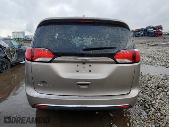 2017 Chrysler Pacifica Touring L with VIN 2C4RC1BG6HR537536, listed as a Copart auction lot 49702695 with 123,599 mi miles and Salvage Title. Bid and sale history available at DreamBid. Image 6.