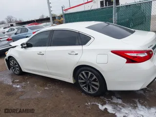 2016 Nissan Altima 2.5 SL with VIN 1N4AL3AP5GC137636, listed as a IAAI auction lot 42026036 with 149,231 mi miles. Bid and sale history available at carsss.com. Image 14.