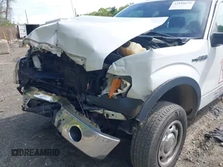 2012 Ford F-150 XL z VIN 1FTEX1EM8CFC10317, wystawiony jako IAAI lot #42219879 z przebiegiem 140 224 mil mil oraz . Historia ofert i sprzedaży dostępna na DreamBid. Obrazek 6.