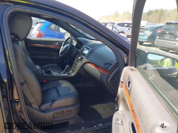 2019 Lincoln MKT with VIN 2LMHJ5NK2KBL03273, listed as a IAAI auction lot 42071546 with 255,186 mi miles and . Bid and sale history available at DreamBid. Image 5.