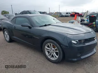 2015 Chevrolet Camaro LS z VIN 2G1FB1E32F9175662, wystawiony jako IAAI lot #41831609 z przebiegiem 168 107 mil mil oraz . Historia ofert i sprzedaży dostępna na DreamBid. Obrazek 1.