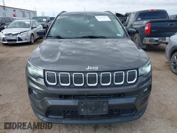 2022 Jeep Compass Latitude with VIN 3C4NJDBB6NT120808, listed as a IAAI auction lot 42227108 with 43,016 mi miles and . Bid and sale history available at DreamBid. Image 12.