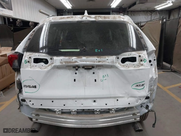 2020 Toyota RAV4 XLE with VIN 2T3W1RFV7LC061037, listed as a IAAI auction lot 41562044 with 51,665 mi miles. Bid and sale history available at carsss.com. Image 17.