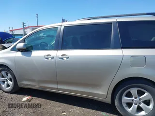 2015 Toyota Sienna LE AAS with VIN 5TDKK3DC4FS581257, listed as a IAAI auction lot 41814786 with 468,177 mi miles and . Bid and sale history available at DreamBid. Image 14.