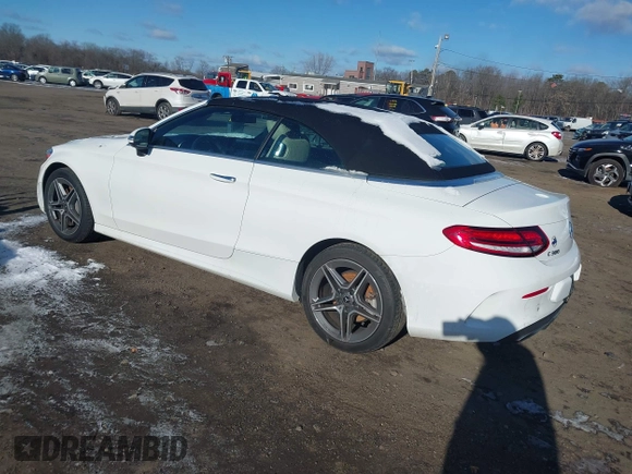 2019 Mercedes-Benz C 300 с VIN WDDWK8EB7KF828792, выставлен на аукционе IAAI как лот 41267574 с пробегом 61 168 миль миль и . История ставок и продаж доступна на DreamBid. Изображение 3.
